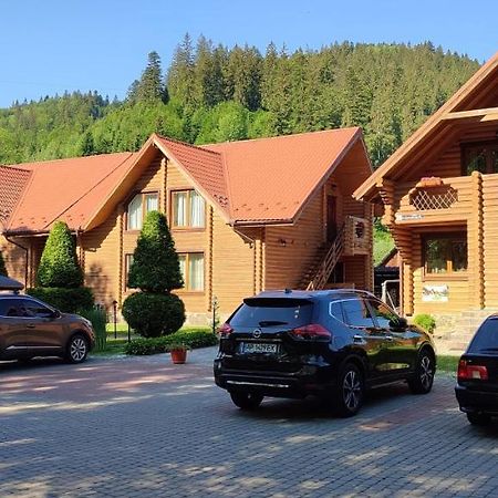Mini Hotel Zakrut ตาราริฟ ภายนอก รูปภาพ