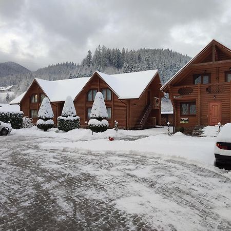 Mini Hotel Zakrut ตาราริฟ ภายนอก รูปภาพ