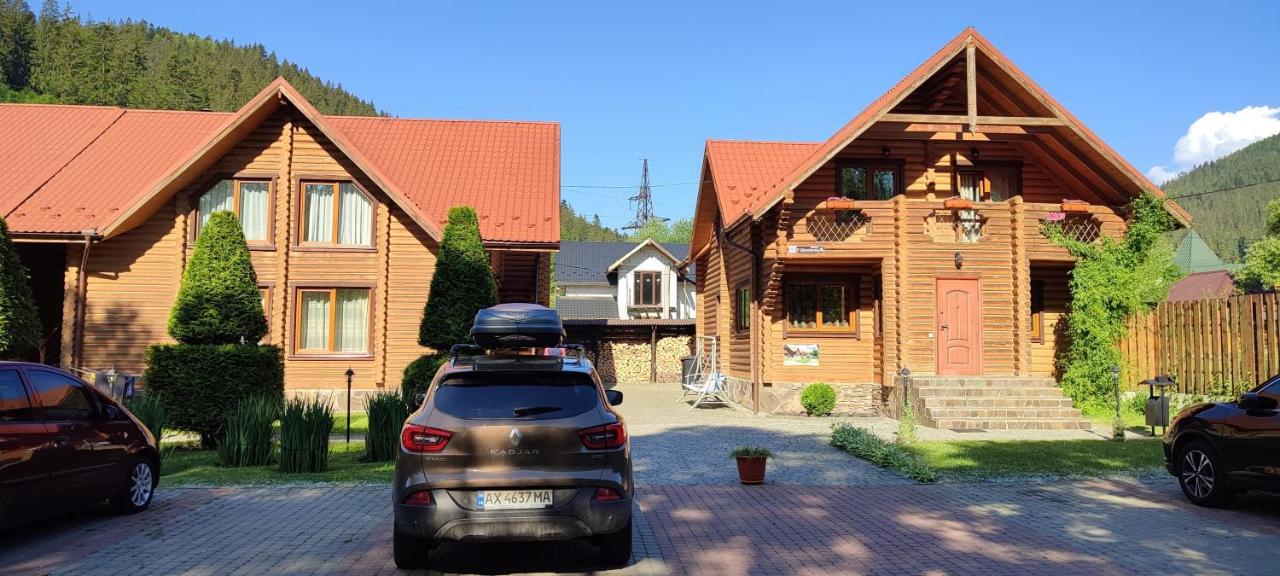 Mini Hotel Zakrut ตาราริฟ ภายนอก รูปภาพ
